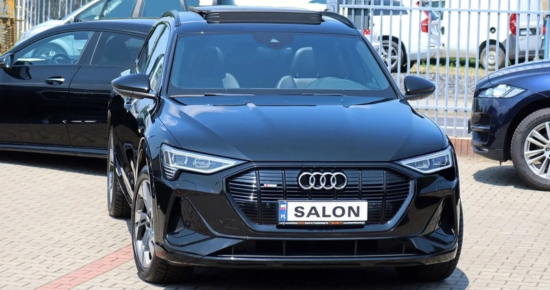 Audi e-tron cena 199260 przebieg: 97000, rok produkcji 2019 z Krynki małe 781